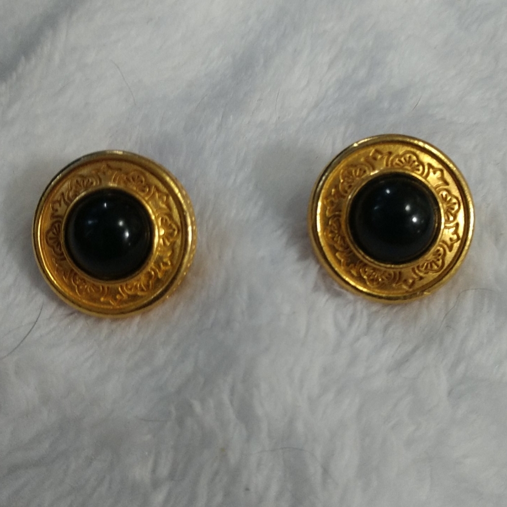 Liz Claiborne Inc earrings Stamped